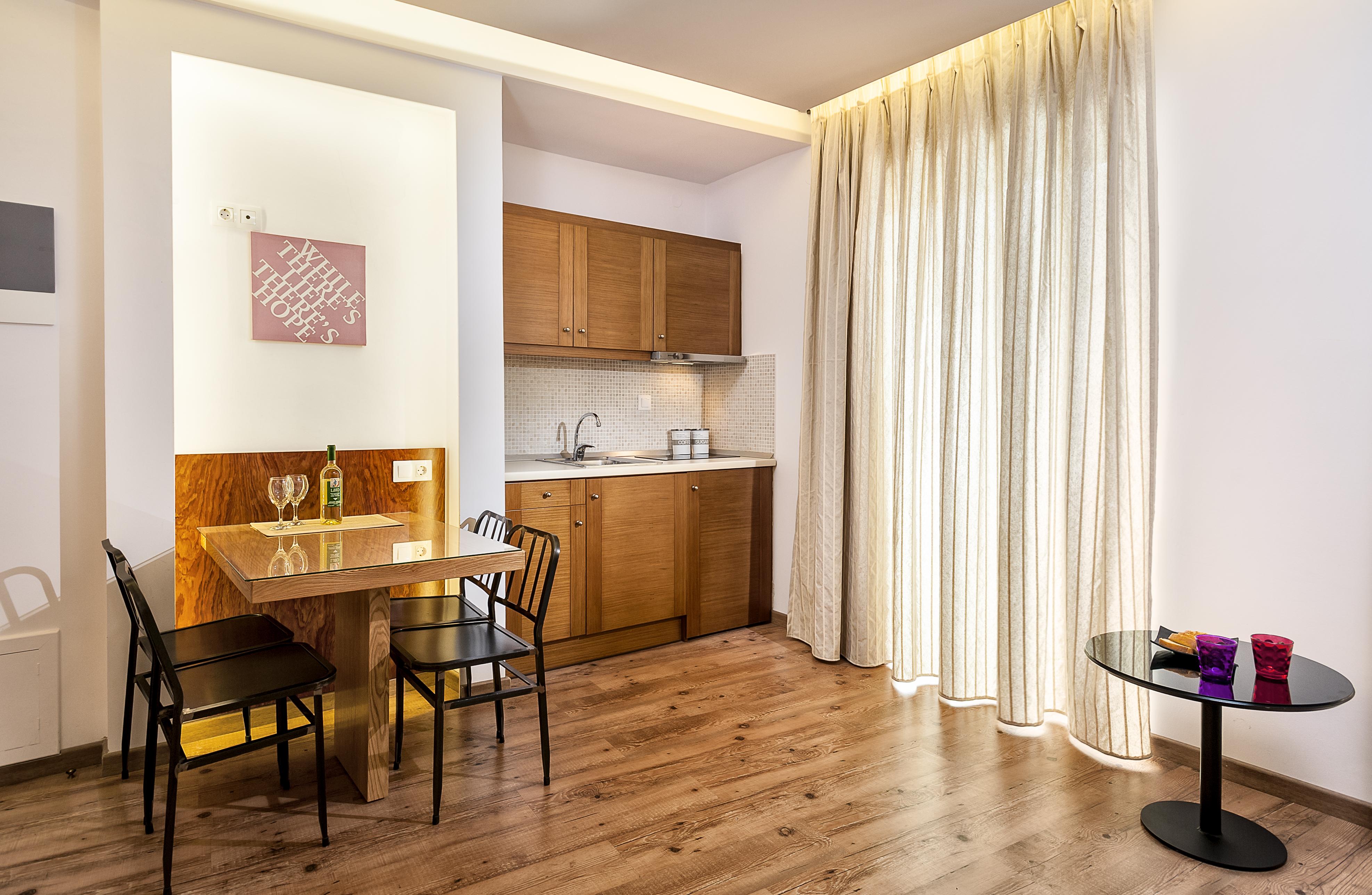 Hotel apartamentowy Elina